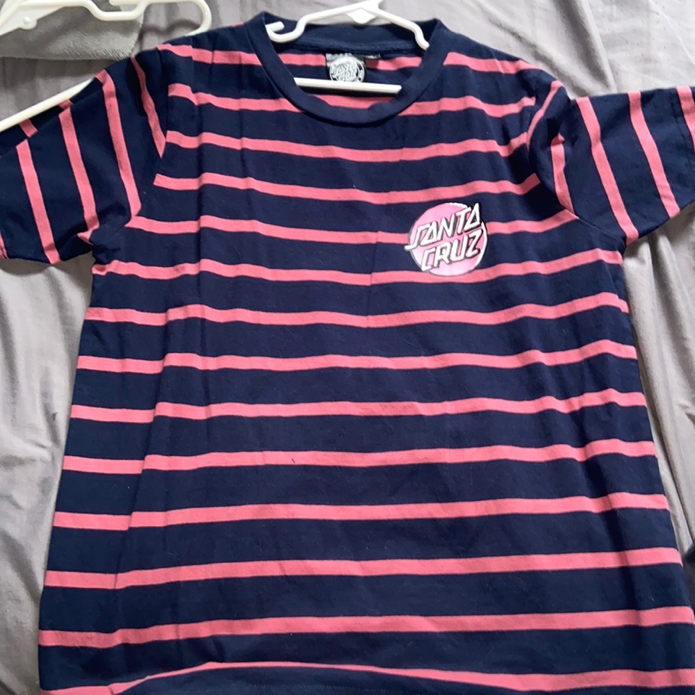 Santa cruz// size small